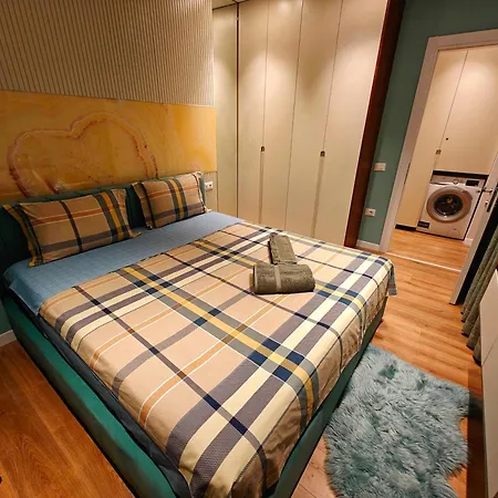 Gardenia Sui 地拉那